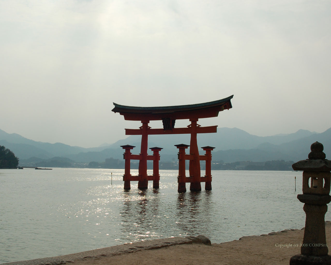 無料壁紙 街の景色 厳島神社 大鳥居