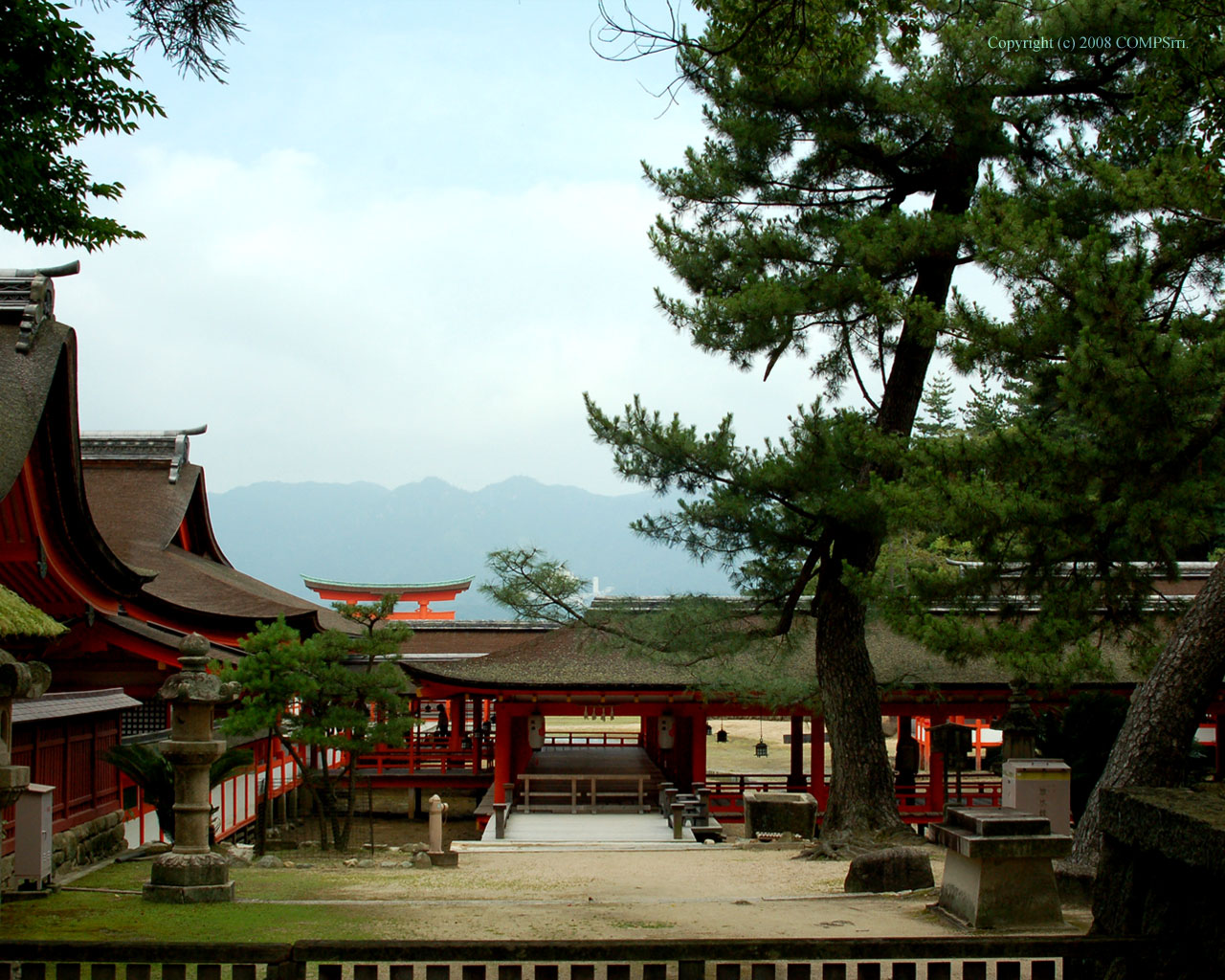 無料壁紙 街の景色 厳島神社